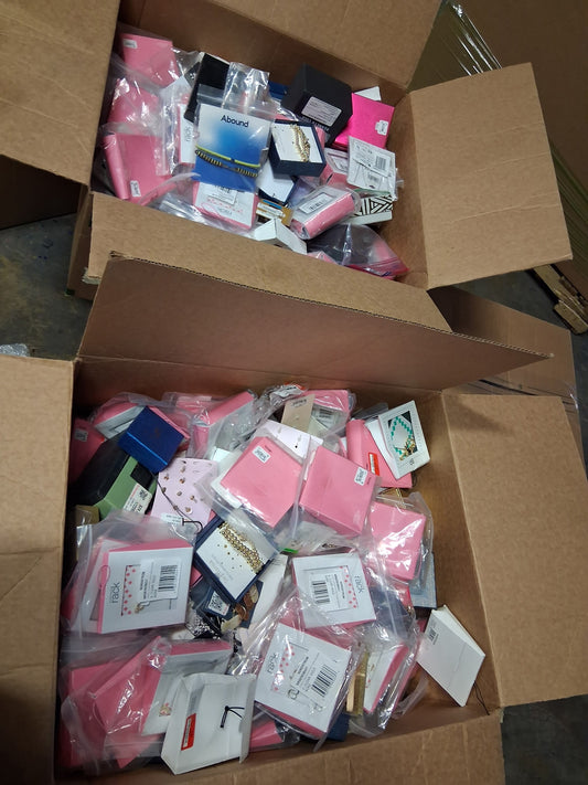 Macy’s Jewelry Wholesale Box – 20 Pieces Per Box